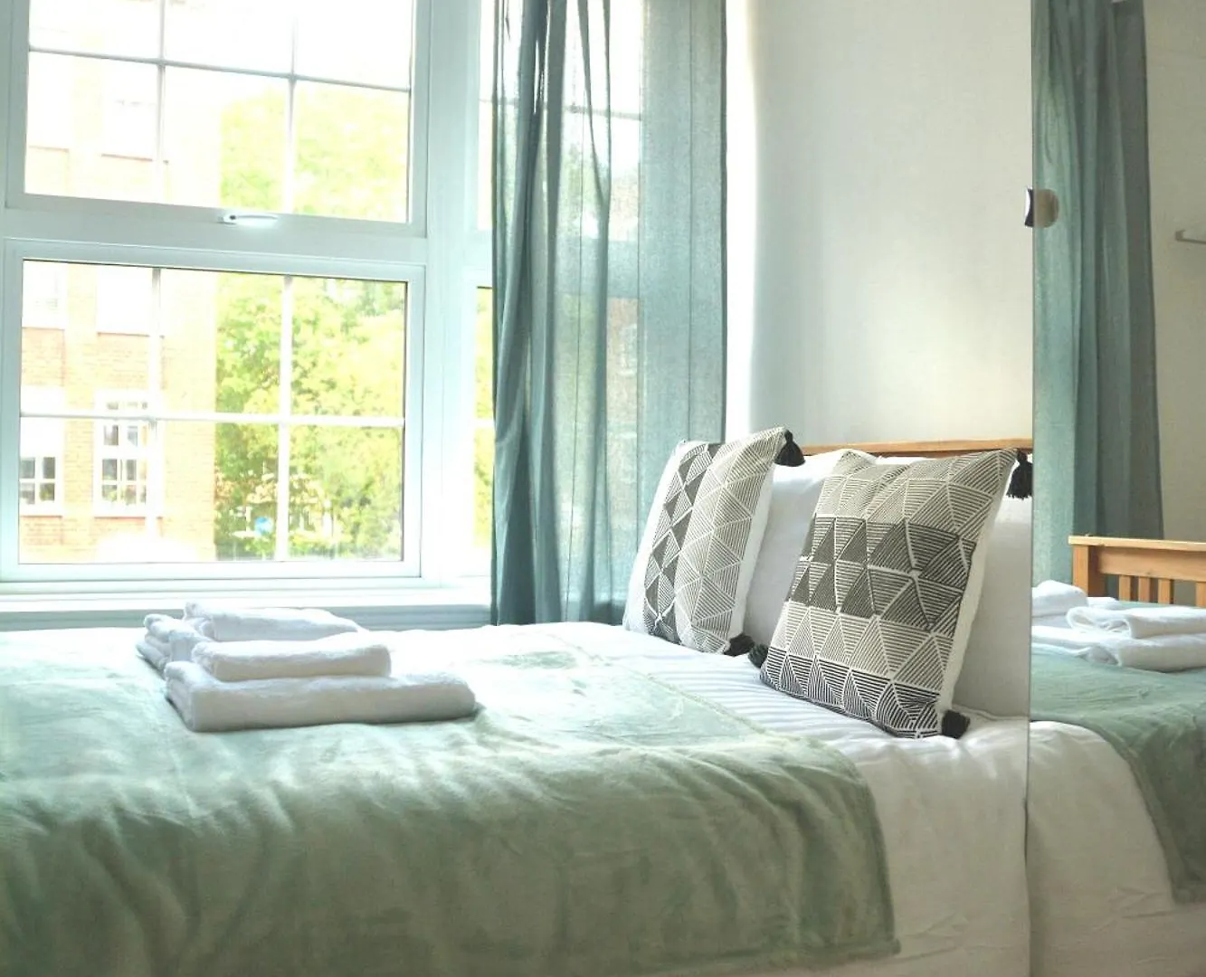 Beautiful 3Bed Apartment In London