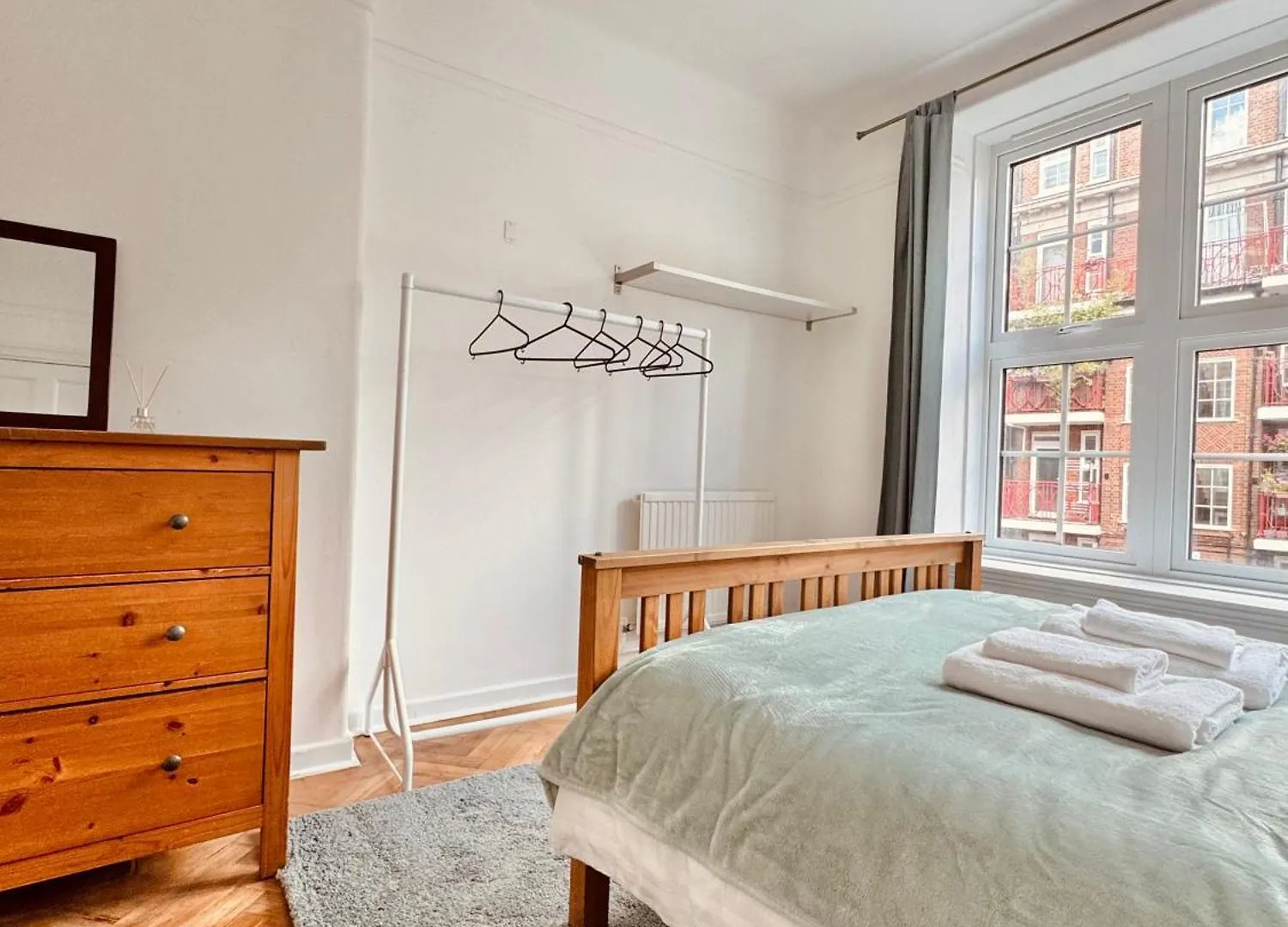 Beautiful 3Bed Apartment In London
