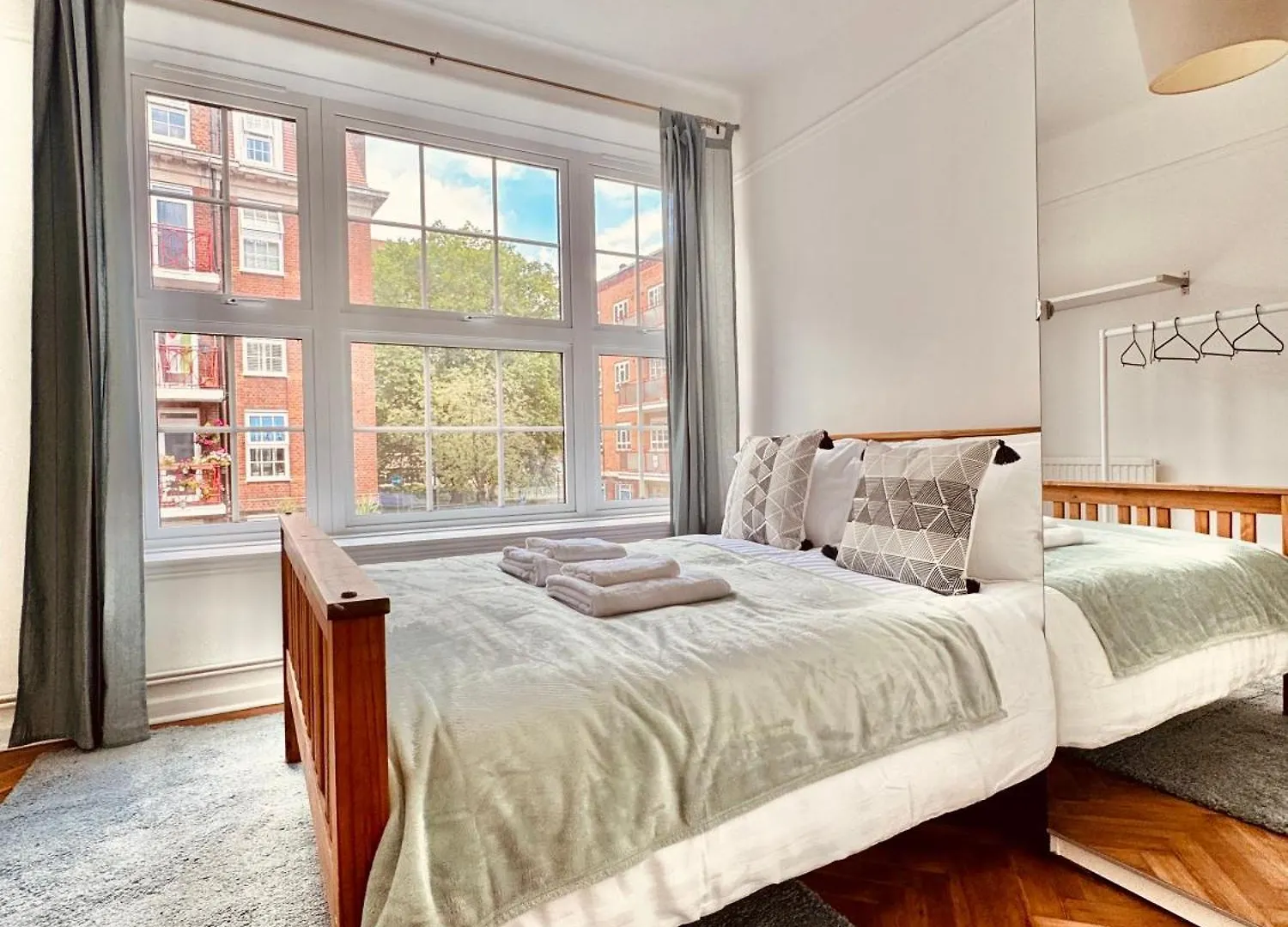 Beautiful 3Bed Apartment In London