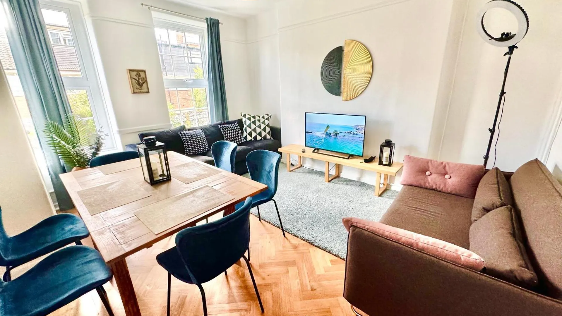 Beautiful 3Bed Apartment In London 0*,